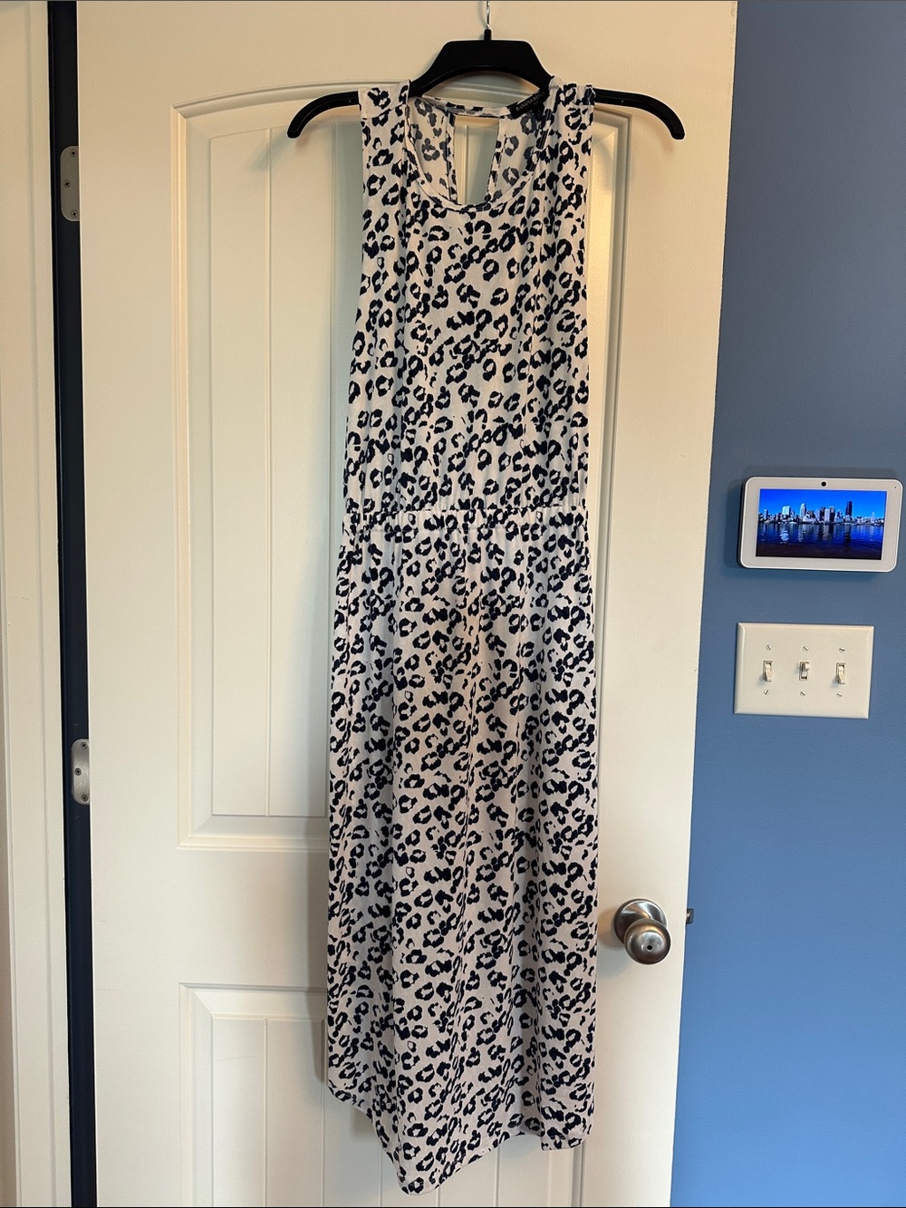 Banana Republic White and Black Leopard Print Maxi Dress